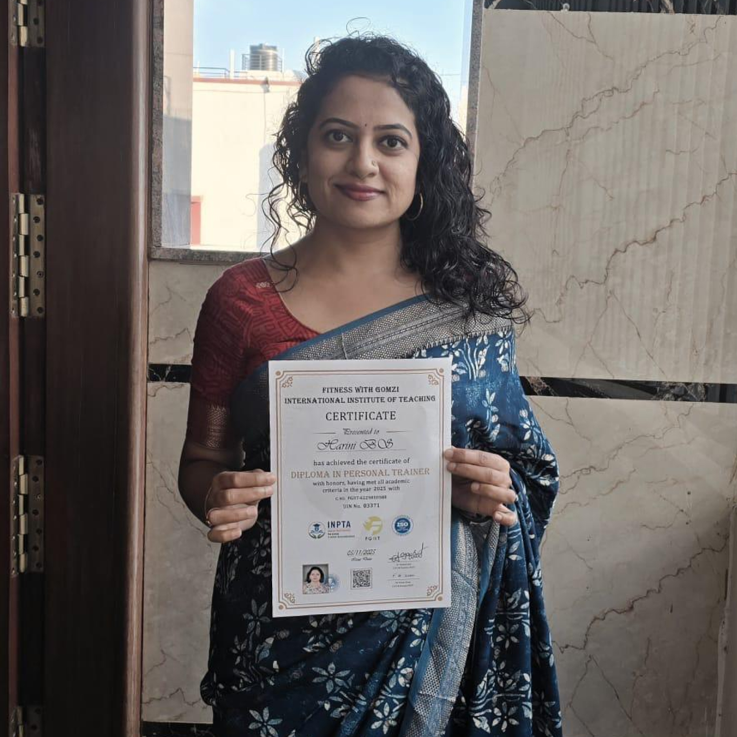 oneline Passed out students from our academy